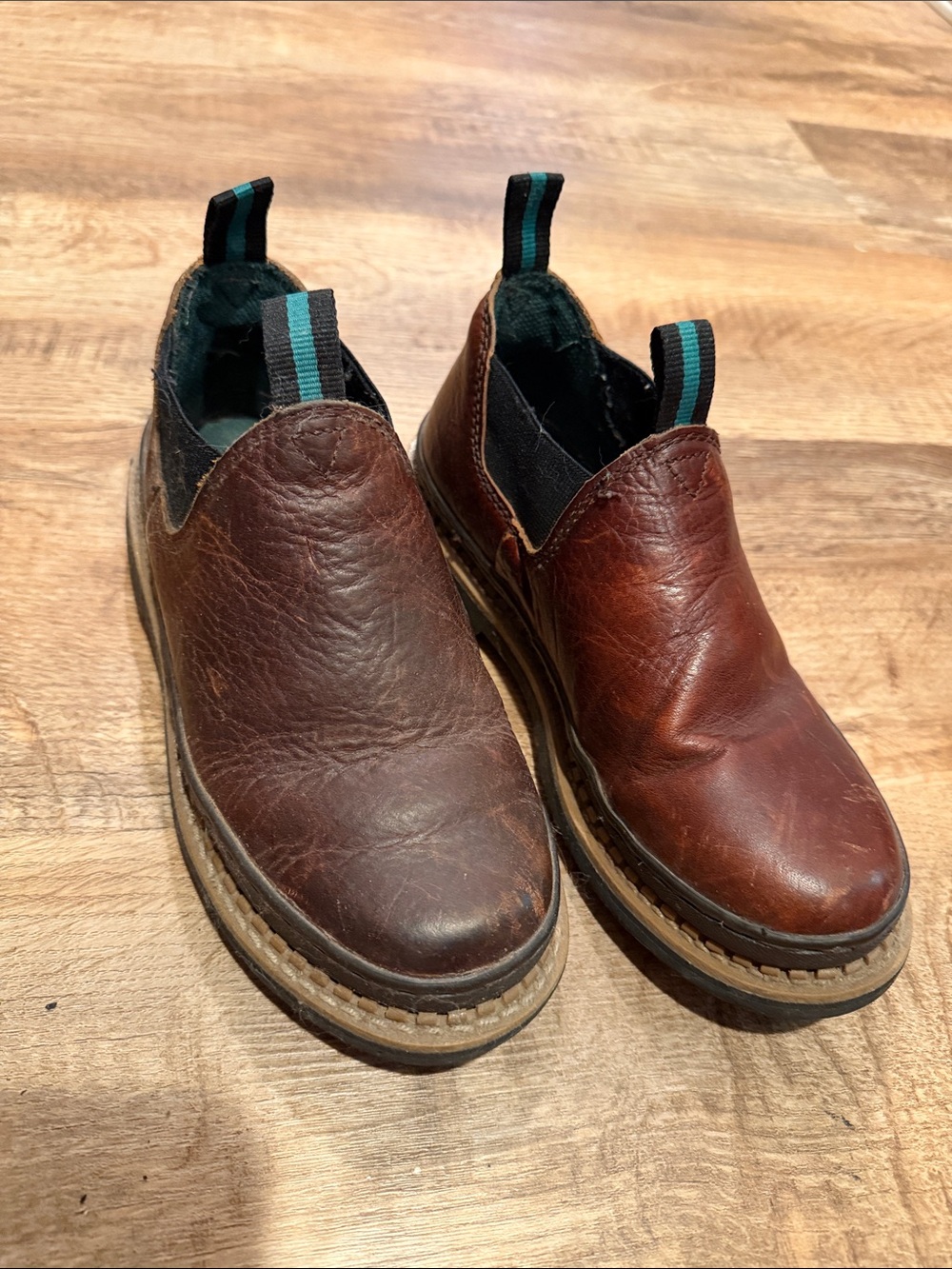 Slip-On Georgia Boot: Leather Casual Shoes in Brown